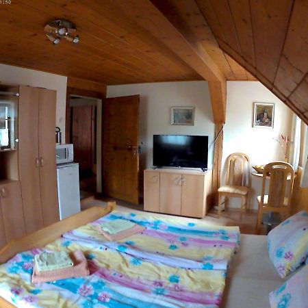Ubytování U Potoka Kunratice  Esterno foto